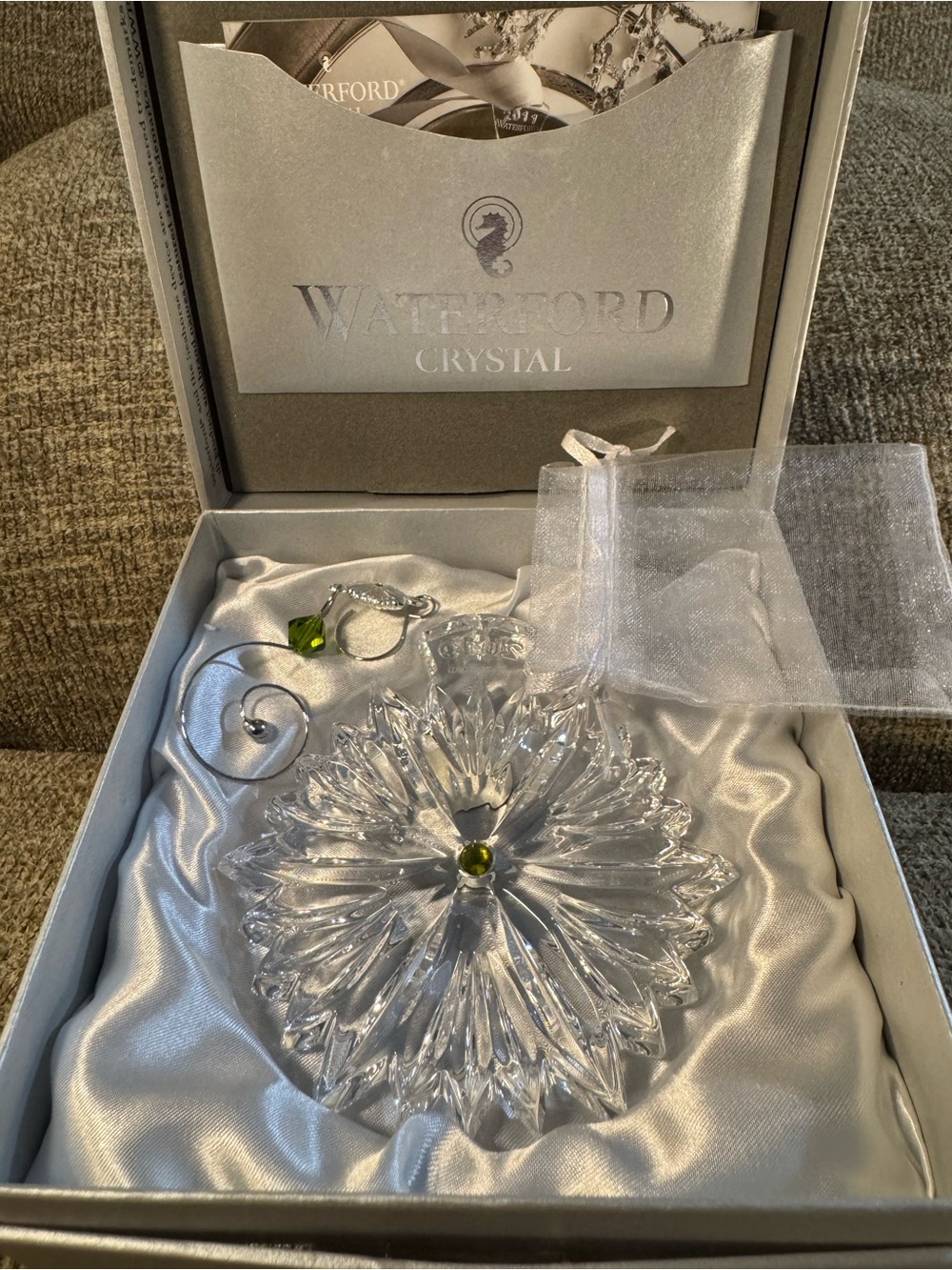 Waterford Crystal Snowflake Wishes Prosperity Christmas Ornament 2019 - Picture 3 of 10